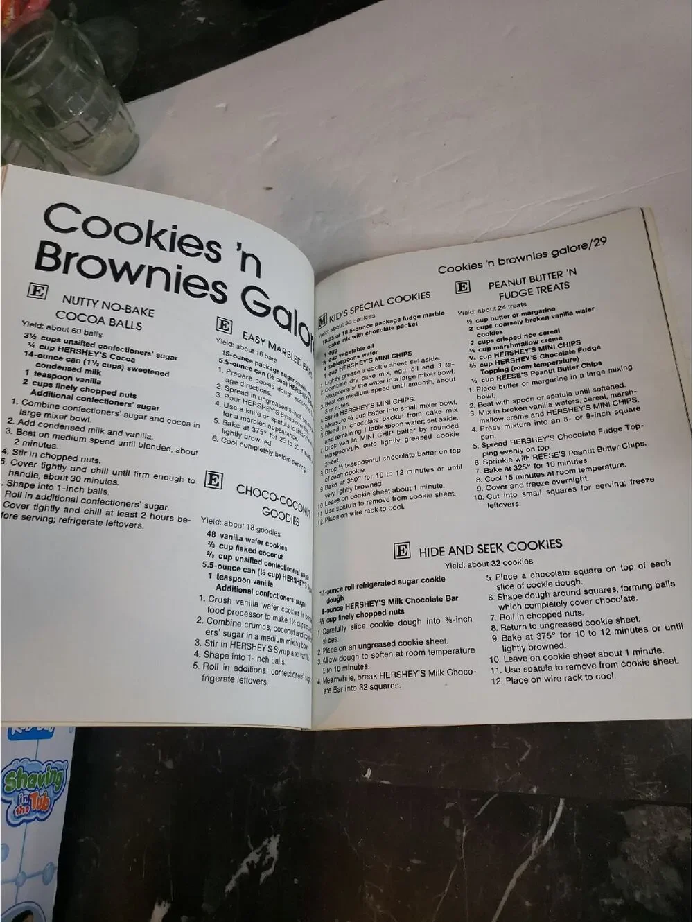 Hershey's Kidsnacks Vintage Cookbook '84